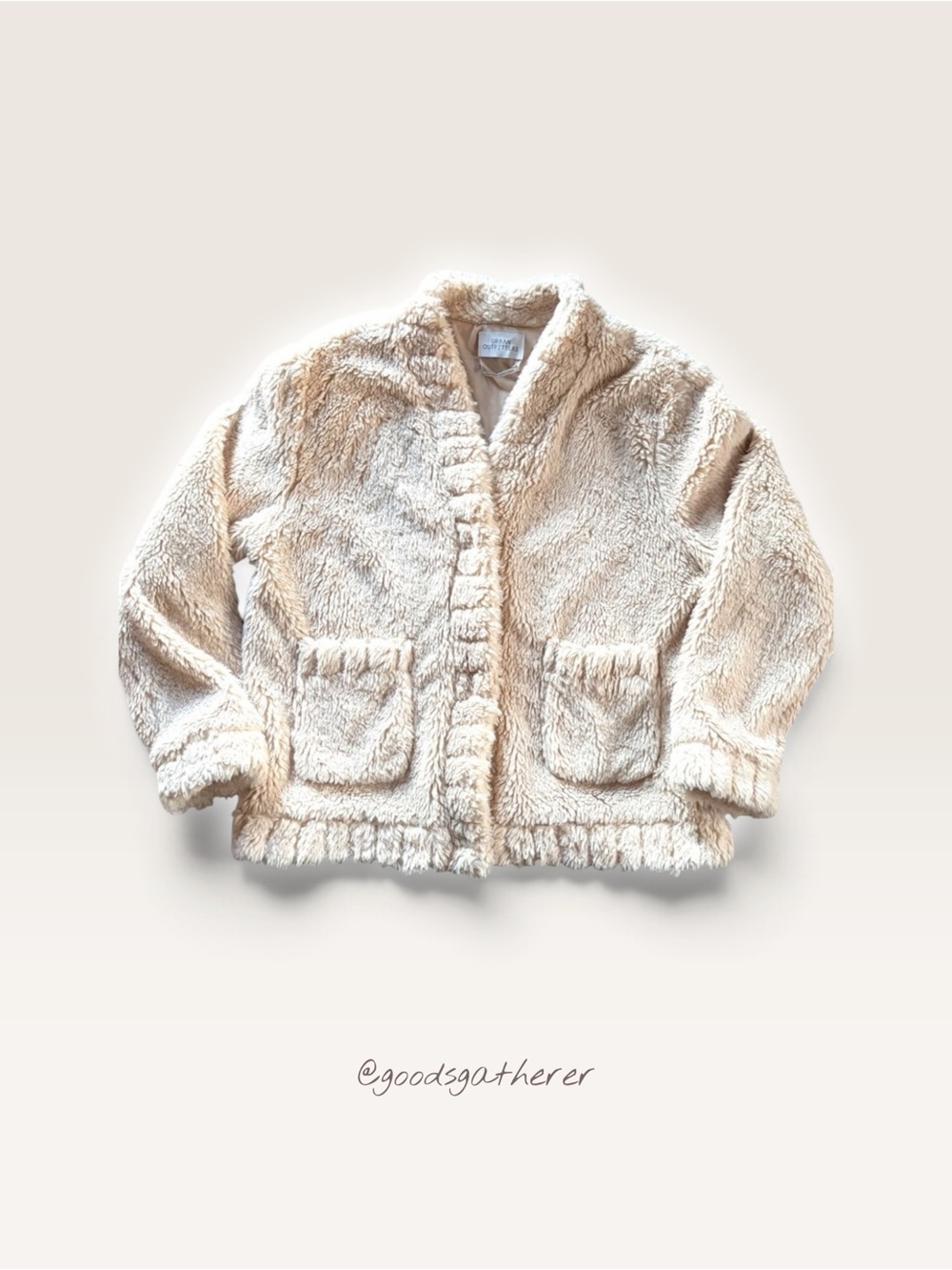 Urban Outfitters Sherpa Faux Fur Jacket Women’s S Cream Ivory Cozy